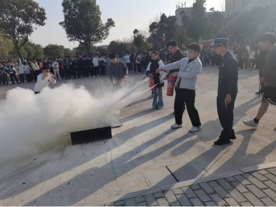 消防演練，防患于未“燃”——宿遷開放大學開展消防安全活動