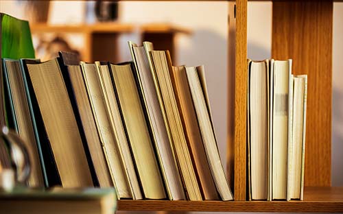 大連成人高考學費多少錢？