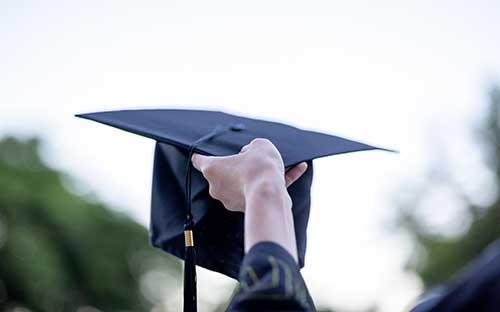 自學考試教材要一次性買齊嗎？