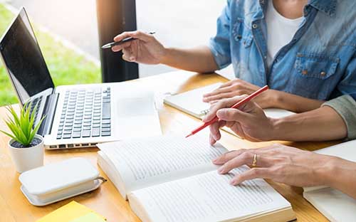 重慶開放大學學生需要去學校上課嗎？