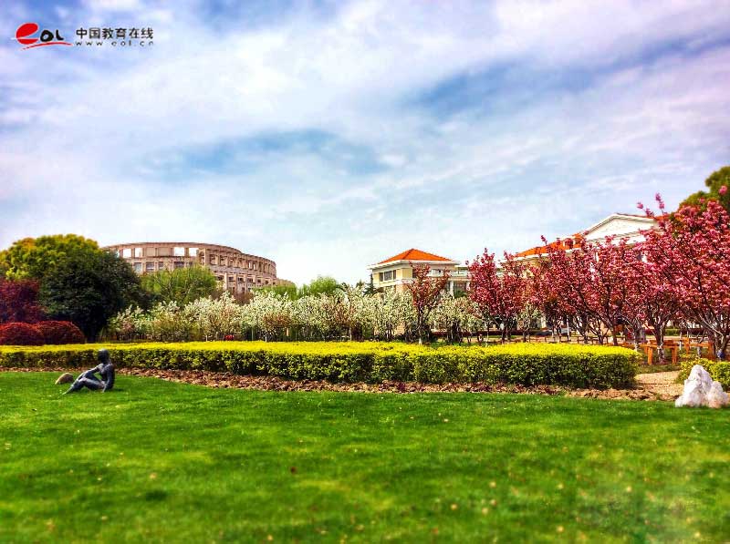 上海立信會計金融學院繼續教育學院校園風光