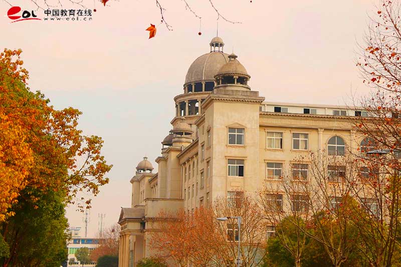 武漢商貿職業學院校園風光 