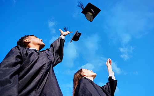 成人高考本科含金量高嗎？需要準備哪些材料？