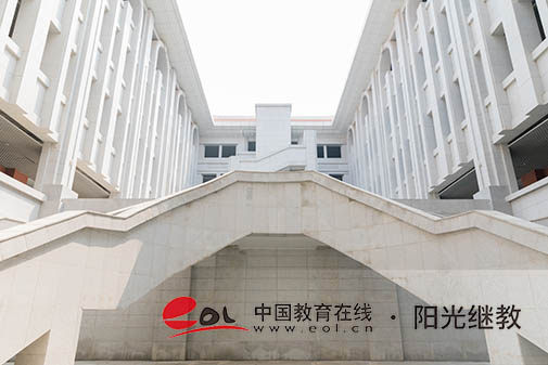 廣西成人高考報名時間是多久？怎么選擇學校和專業？