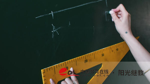 成人高考考哪些內容？考試難嗎？