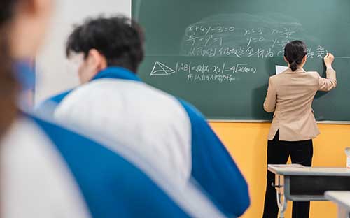 常州學歷提升免考條件是什么？去哪兒報名成考好？