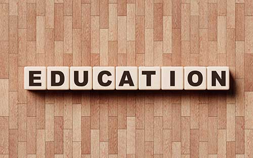 成人高考學歷可以報考什么證書？推薦報名什么專業？