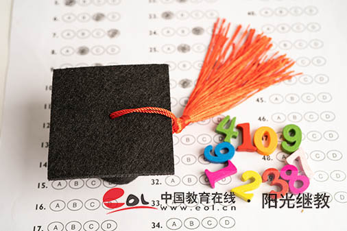 江蘇鎮江成人高考如何網上報名？還沒考試可以換專業嗎？