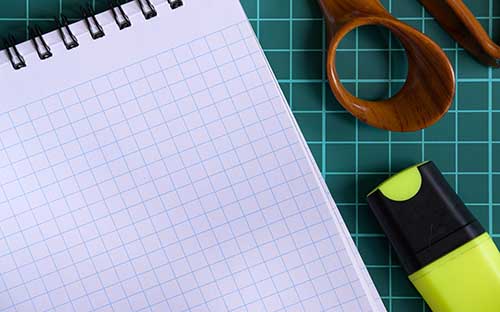 青海電大報名是每年的幾月份？需要到校上課嗎？