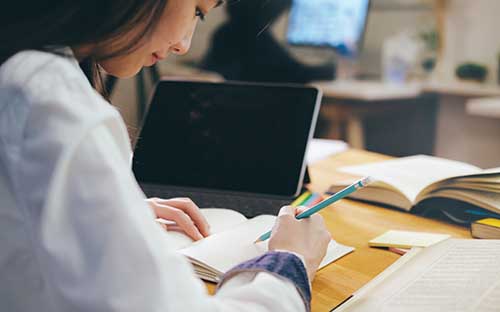 報考重慶開放大學費用解析：要花多少錢完成學業？