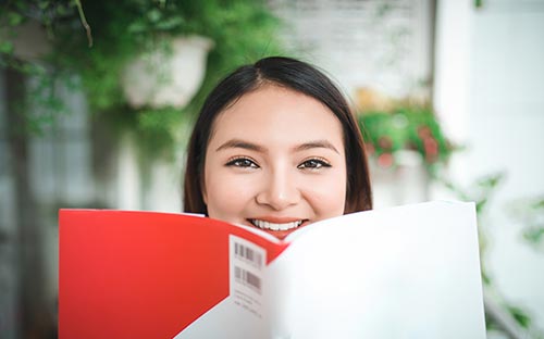 成人高考與普通高校畢業證書一樣嗎？