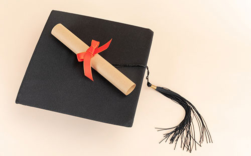 伊美開放大學的學費多少錢? 伊美開放大學的學費多少錢?