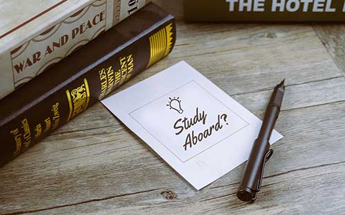 環境設計留學哪個學校