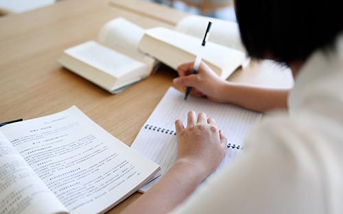 上海工程技術大學預科學費