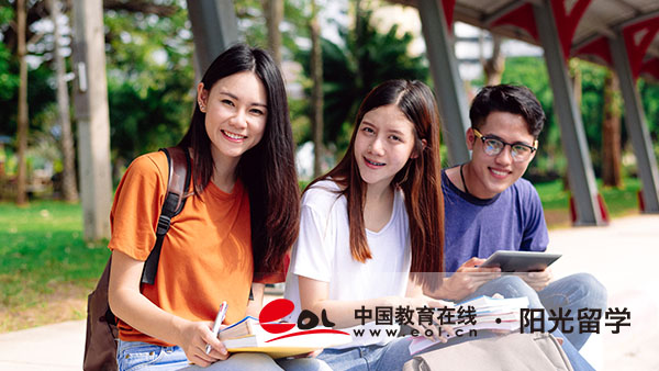 英國時尚傳播專業研究生留學如何申請