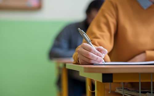 英國牛津大學研究生讀幾年？1年嗎？