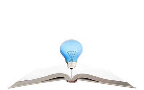 英國本科留學費用與條件是什么