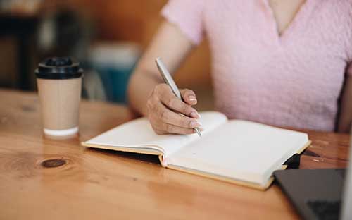 報名自學考試畢業證書有什么用處？應該如何備考呢？