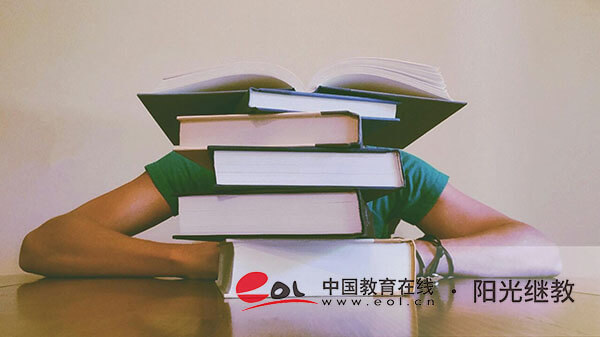 學歷提升成考容易通過嗎？畢業需要哪些材料？
