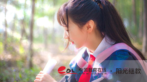 自考本科報名流程復雜嗎？推薦哪些專業？