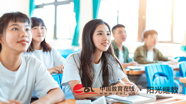 初中畢業報名自考大專難度大嗎？學歷有什么好處？