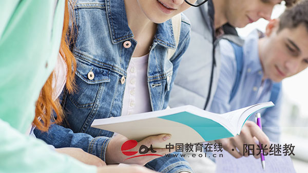 成考和自考有什么區別？在哪報名考試？